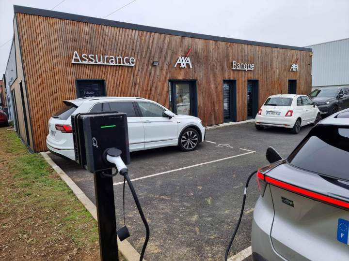 Pose borne de recharge professionnels à Nantes