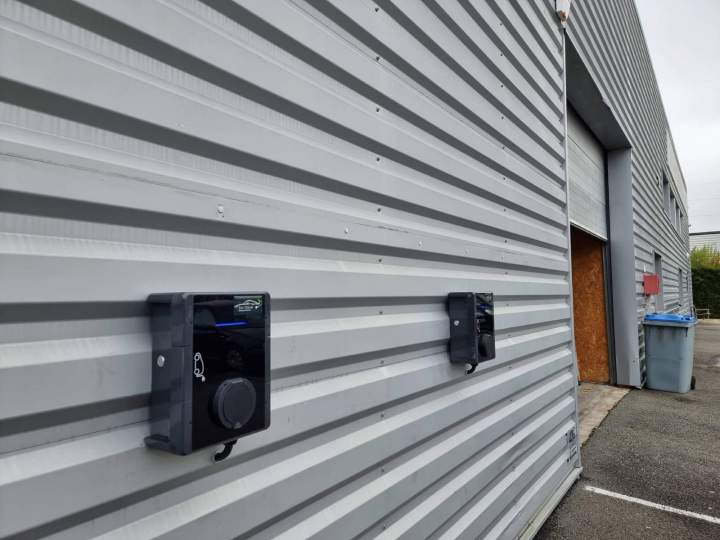 Bornes de recharge pour véhicules à Nantes
